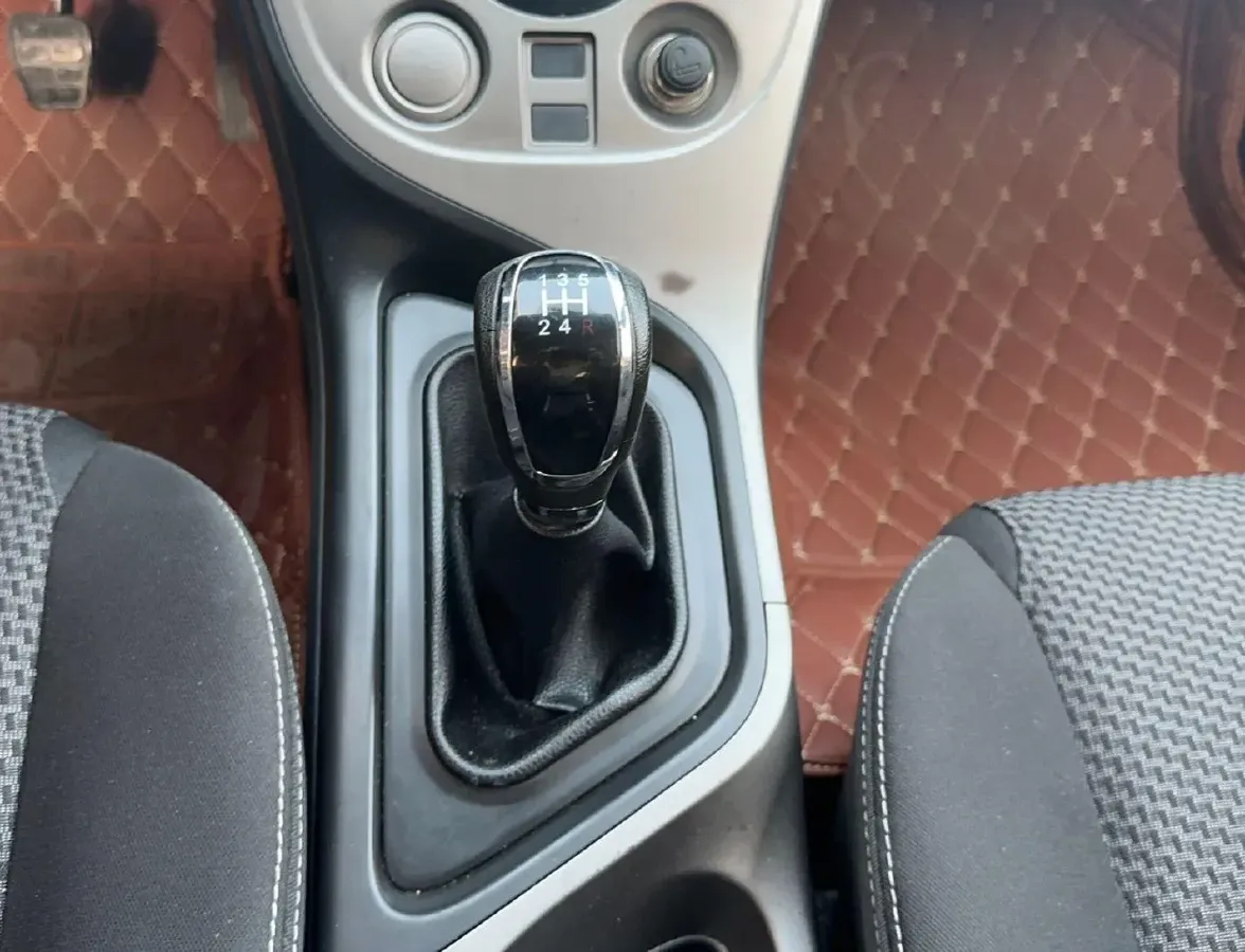 2016 HaiMa M3 1.5L 112HP L4 5MT,autocango,china used car exporter,china ev exporter,chinese used car exporter,chinese used ev exporter