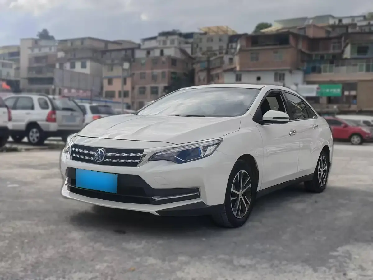 2019 Venucia D60 1.6L 126HP L4 CVT