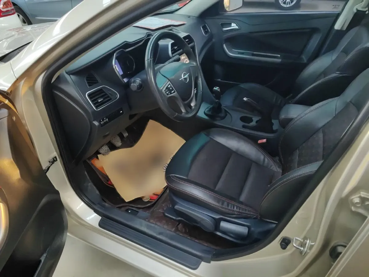 2017 HaiMa Family 1.6L 125HP L4 6MT,autocango,china used car exporter,china ev exporter,chinese used car exporter,chinese used ev exporter