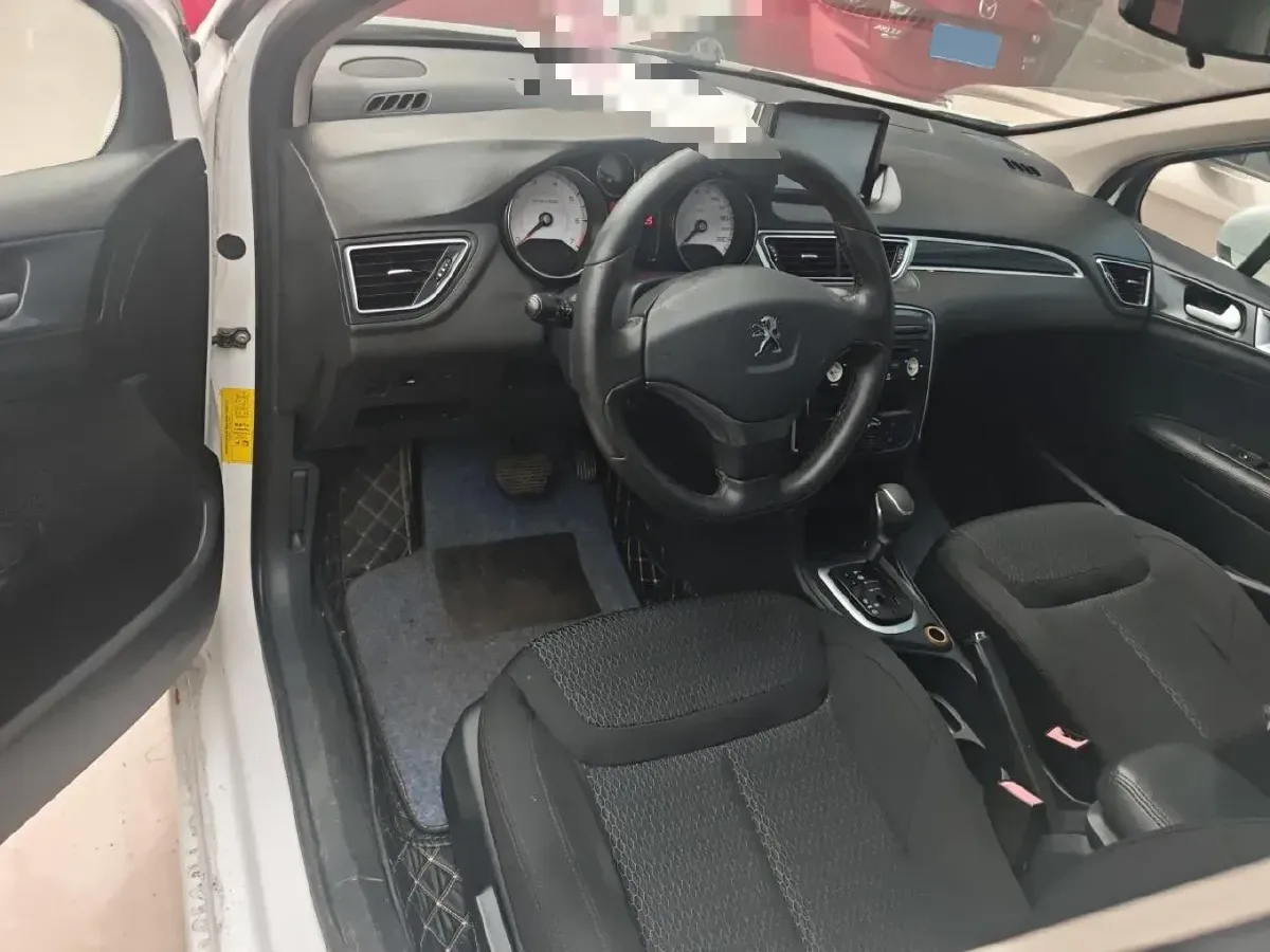 2013 Peugeot 308 1.6L 117HP L4 4AT,autocango,china used car exporter,china ev exporter,chinese used car exporter,chinese used ev exporter