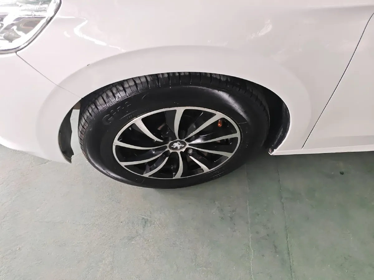 2014 Peugeot 301 1.6L 117HP L4 4AT,autocango,china used car exporter,china ev exporter,chinese used car exporter,chinese used ev exporter