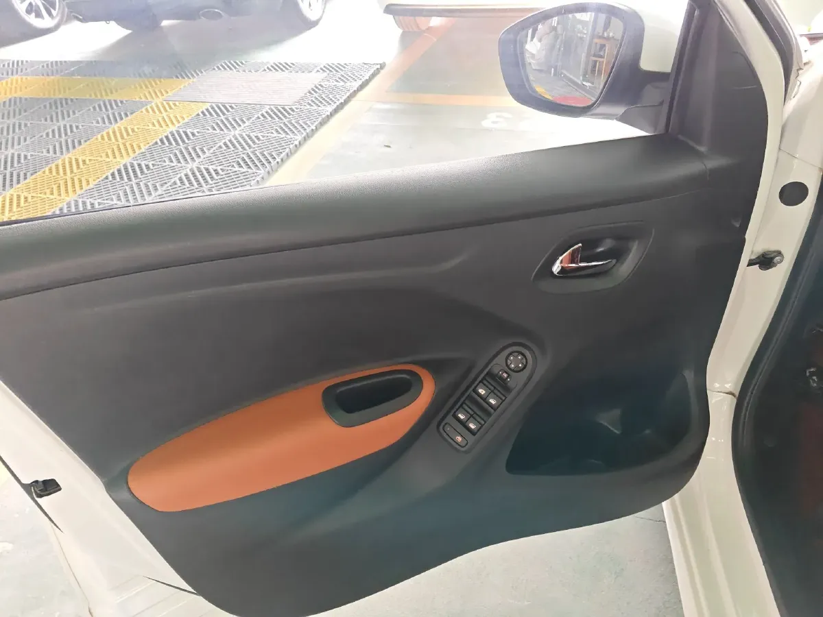 2014 Peugeot 301 1.6L 117HP L4 4AT,autocango,china used car exporter,china ev exporter,chinese used car exporter,chinese used ev exporter