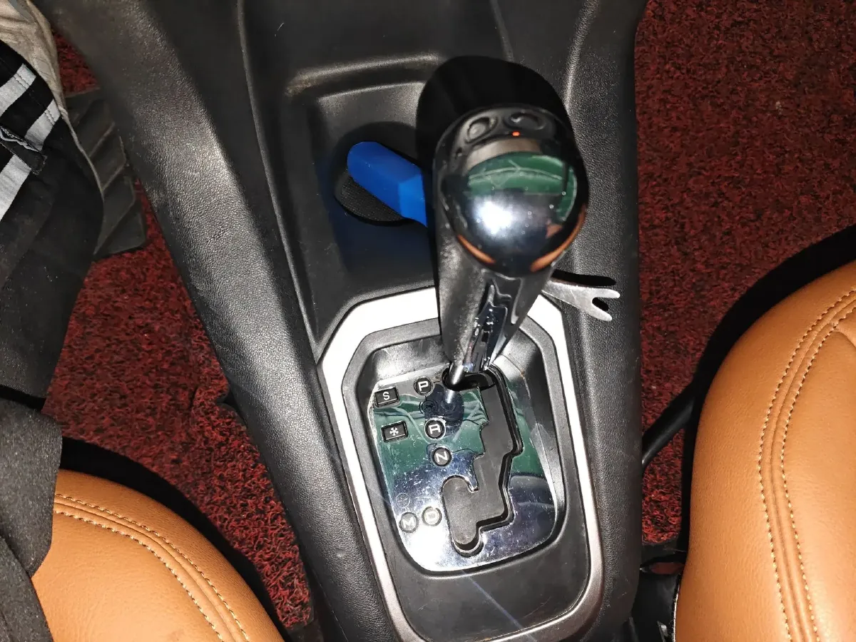 2014 Peugeot 301 1.6L 117HP L4 4AT,autocango,china used car exporter,china ev exporter,chinese used car exporter,chinese used ev exporter