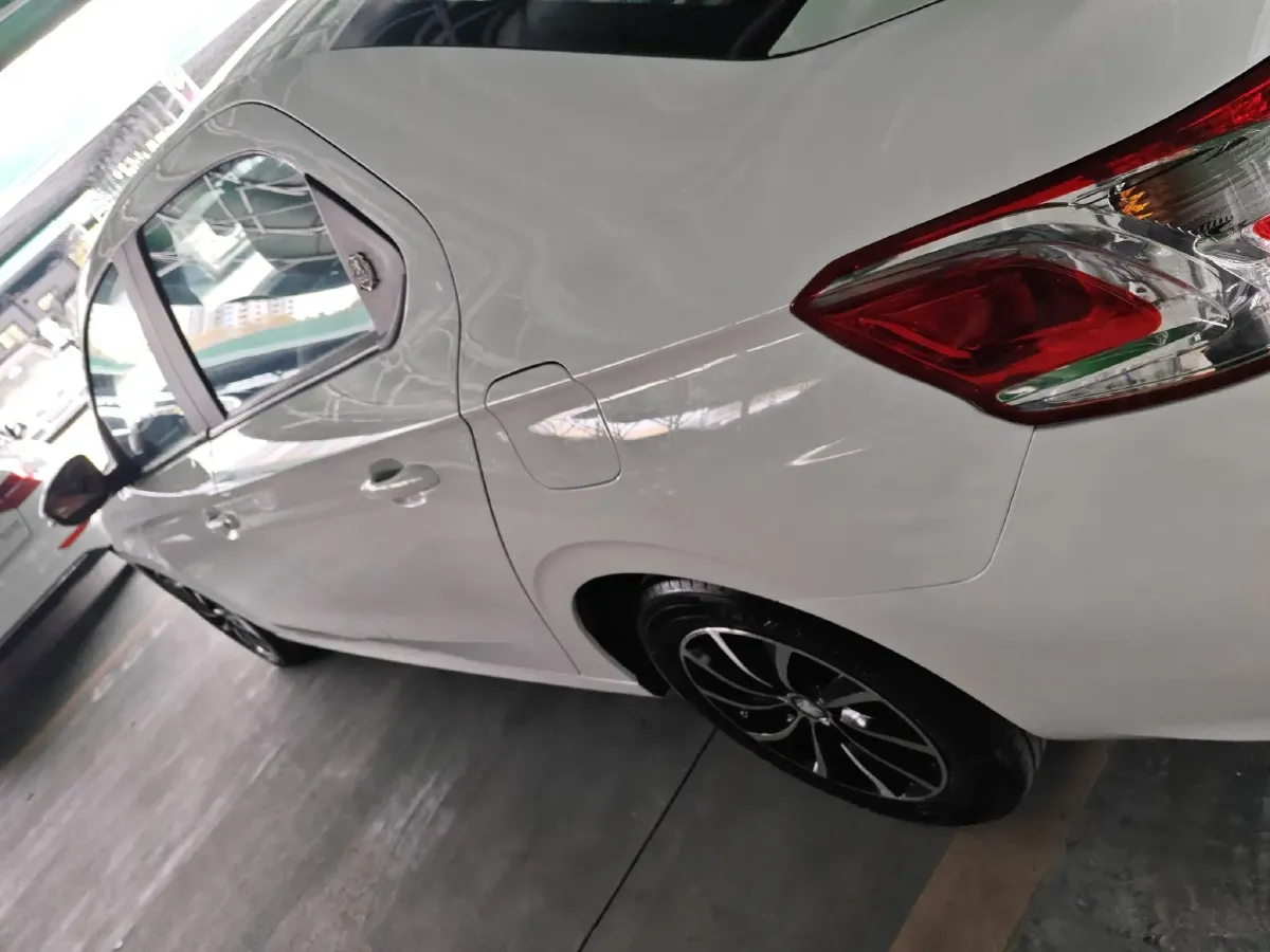 2014 Peugeot 301 1.6L 117HP L4 4AT,autocango,china used car exporter,china ev exporter,chinese used car exporter,chinese used ev exporter