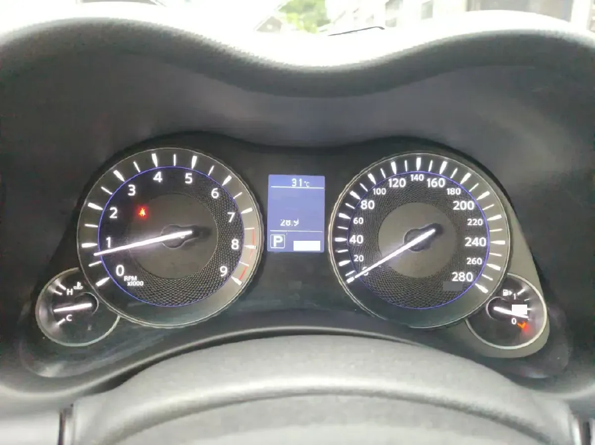 2017 Infiniti Q70 2.5L 222HP V6 7AT,autocango,china used car exporter,china ev exporter,chinese used car exporter,chinese used ev exporter