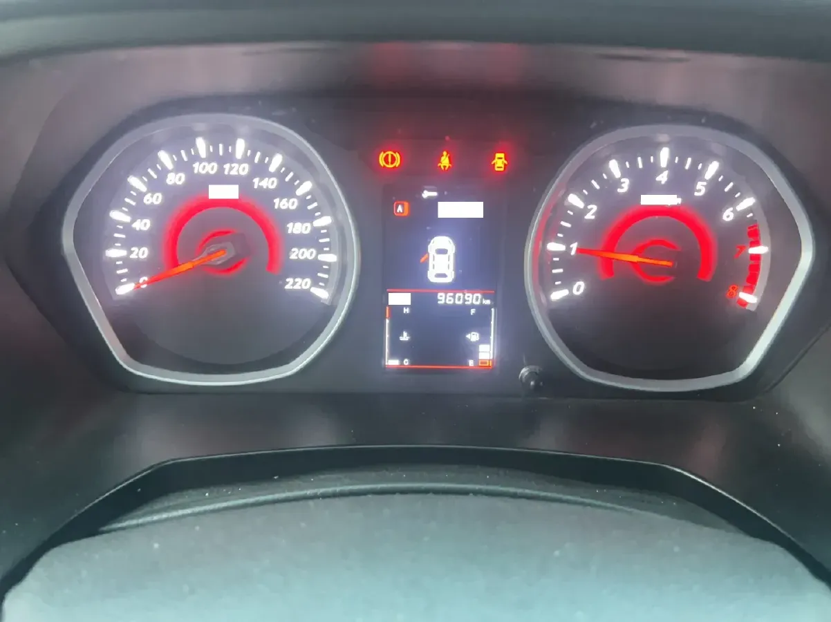 2018 Soueast DX3 1.5L 120HP L4 5MT,autocango,china used car exporter,china ev exporter,chinese used car exporter,chinese used ev exporter