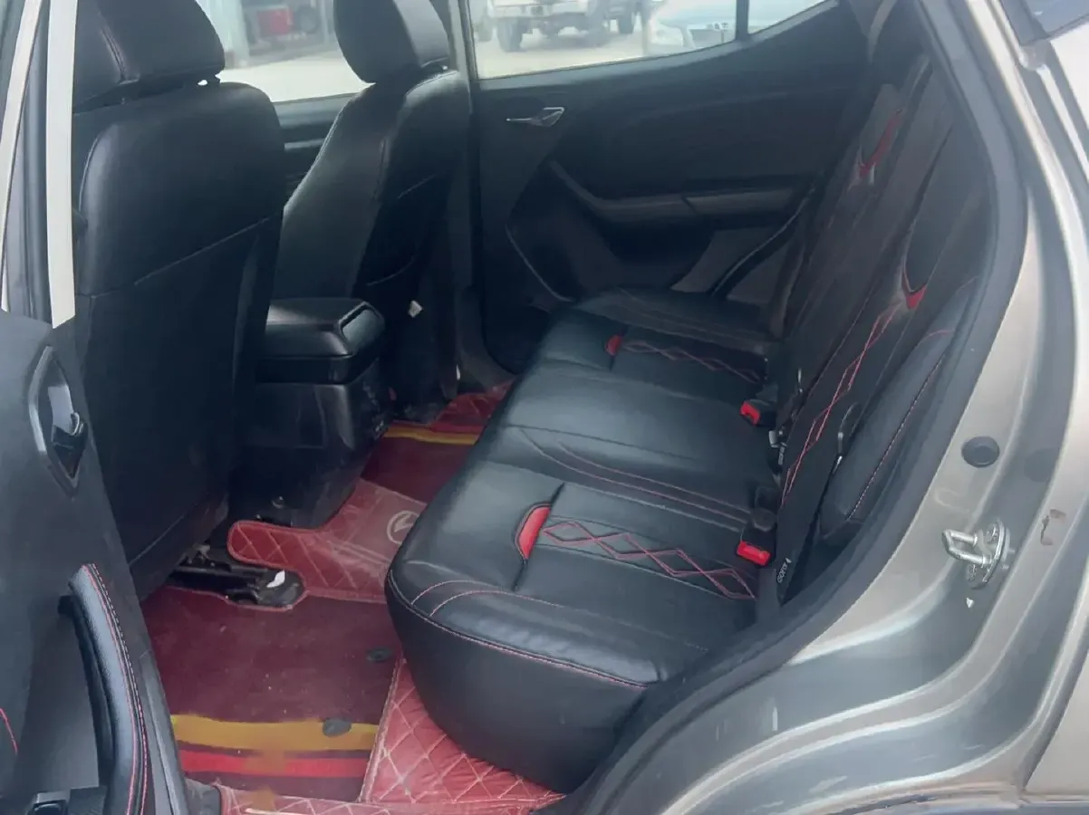 2018 Soueast DX3 1.5L 120HP L4 5MT,autocango,china used car exporter,china ev exporter,chinese used car exporter,chinese used ev exporter