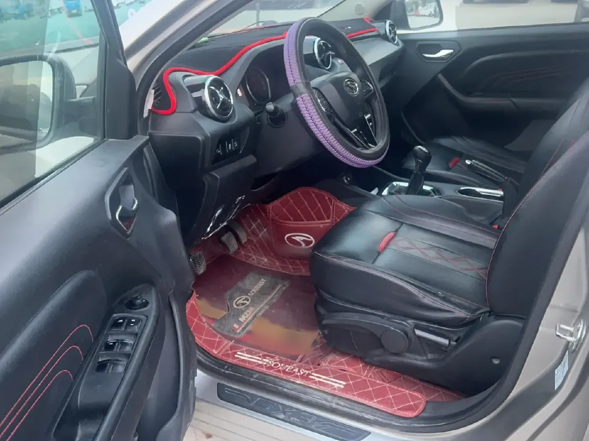 2018 Soueast DX3 1.5L 120HP L4 5MT,autocango,china used car exporter,china ev exporter,chinese used car exporter,chinese used ev exporter