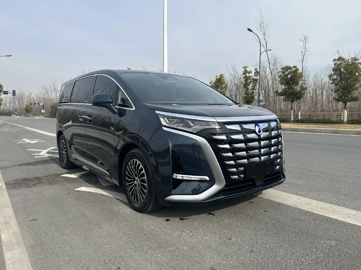 2022 Denza D9 1.5T 139HP L4 E-CVT PHEV 40.06KWH,autocango,china used car exporter,china ev exporter,chinese used car exporter,chinese used ev exporter