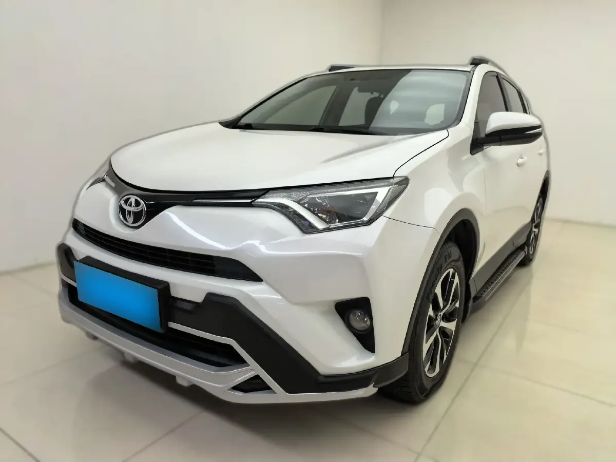 2019 Toyota RAV4 2.0L 151HP L4 CVT
