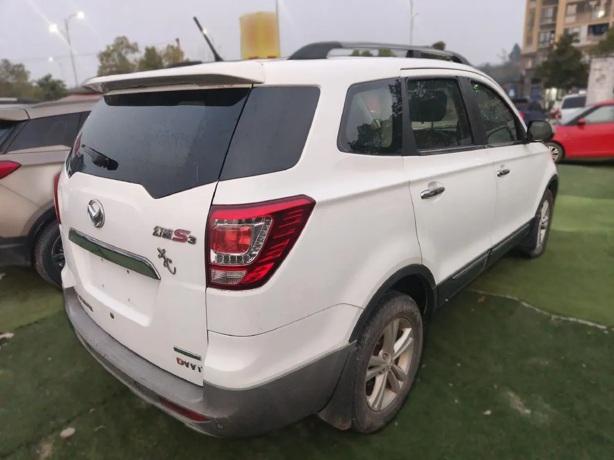 2014 BAIC Hyosow S3 1.5L 113HP L4 5MT,autocango,china used car exporter,china ev exporter,chinese used car exporter,chinese used ev exporter