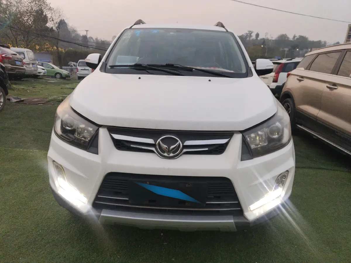 2014 BAIC Hyosow S3 1.5L 113HP L4 5MT,autocango,china used car exporter,china ev exporter,chinese used car exporter,chinese used ev exporter
