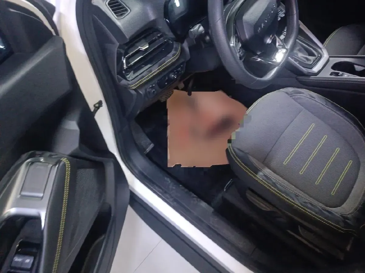 2020 BaoJun RS-3 1.5L 105HP L4 CVT,autocango,china used car exporter,china ev exporter,chinese used car exporter,chinese used ev exporter