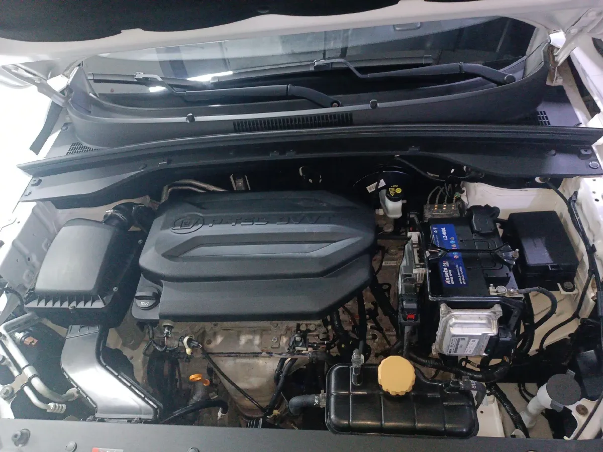 2020 BaoJun RS-3 1.5L 105HP L4 CVT,autocango,china used car exporter,china ev exporter,chinese used car exporter,chinese used ev exporter