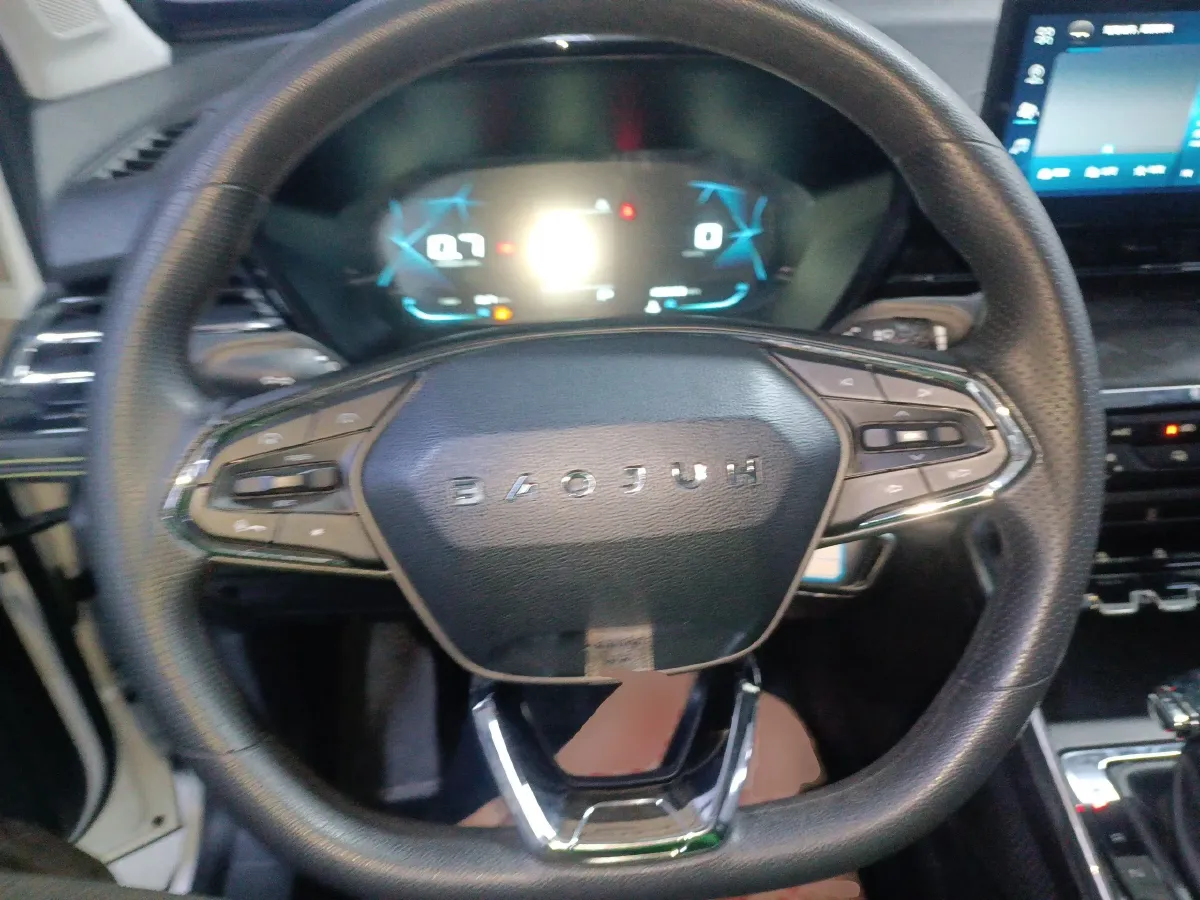 2020 BaoJun RS-3 1.5L 105HP L4 CVT,autocango,china used car exporter,china ev exporter,chinese used car exporter,chinese used ev exporter