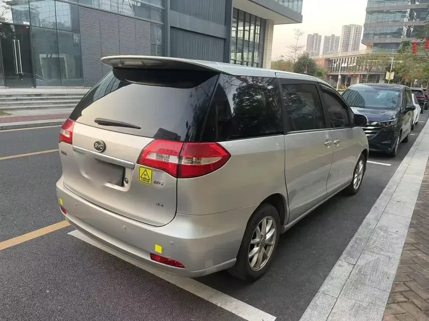 2013 BYD M6 2.4L 167HP L4 6MT,autocango,china used car exporter,china ev exporter,chinese used car exporter,chinese used ev exporter