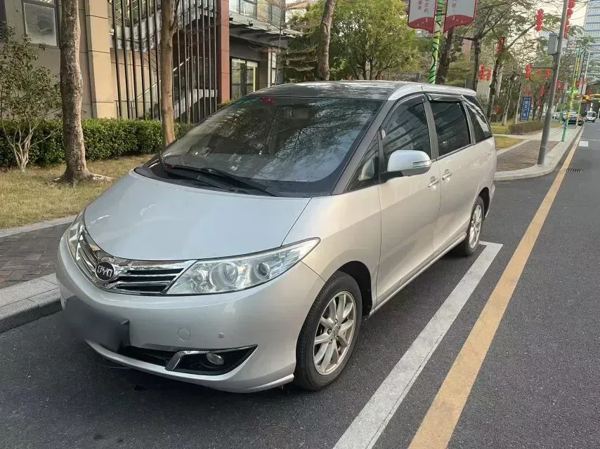 2013 BYD M6 2.4L 167HP L4 6MT,autocango,china used car exporter,china ev exporter,chinese used car exporter,chinese used ev exporter