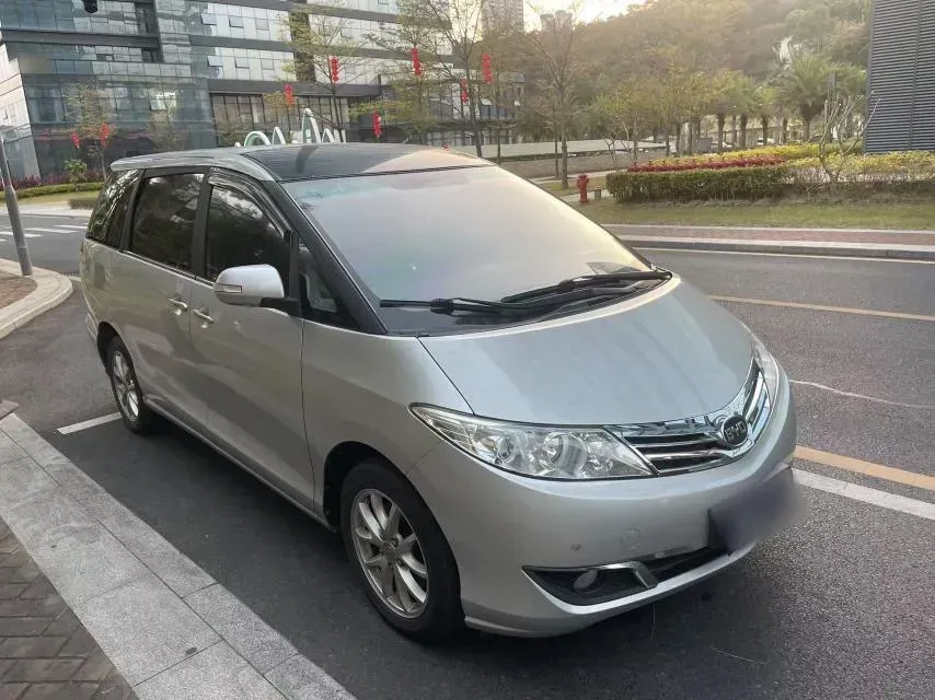 2013 BYD M6 2.4L 167HP L4 6MT,autocango,china used car exporter,china ev exporter,chinese used car exporter,chinese used ev exporter