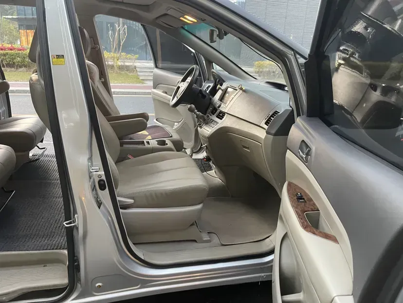 2013 BYD M6 2.4L 167HP L4 6MT,autocango,china used car exporter,china ev exporter,chinese used car exporter,chinese used ev exporter