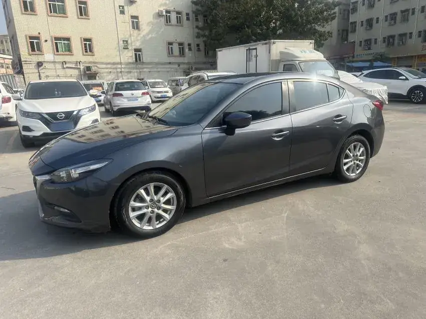 2017 Mazda 3 Axela 1.5L 117HP L4 6AT
