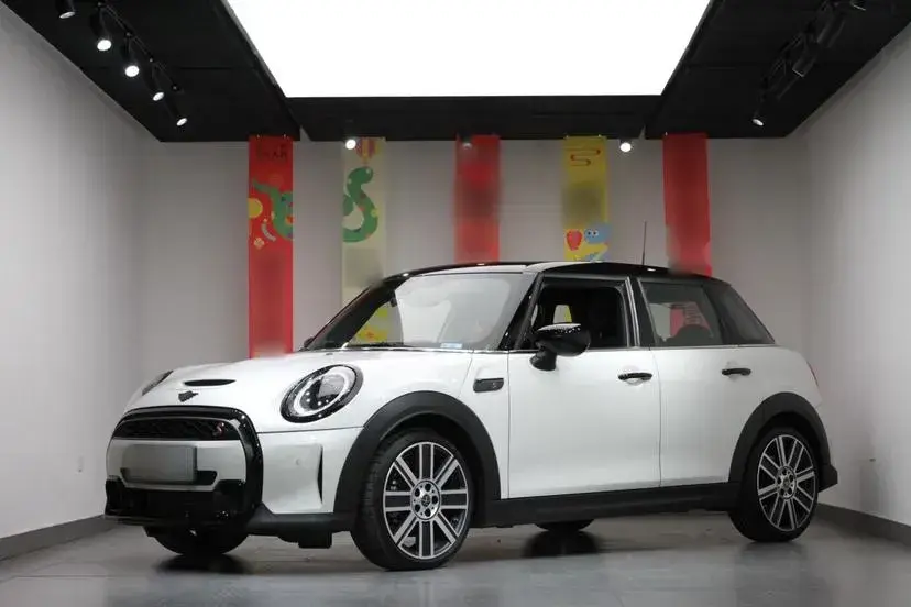 2023 MINI MINI 2.0T 178HP L4 7DCT
