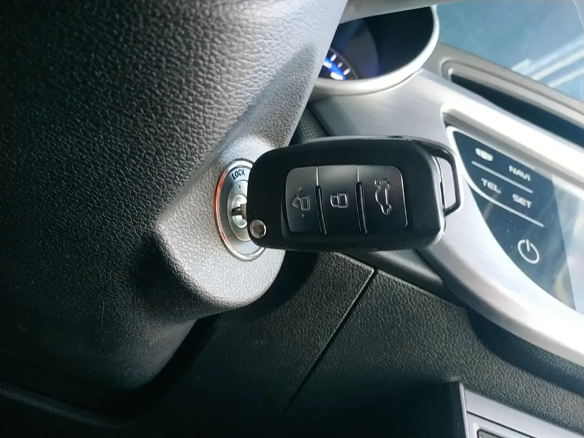 2020 Geely Vision 1.5L 109HP L4 5MT,autocango,china used car exporter,china ev exporter,chinese used car exporter,chinese used ev exporter