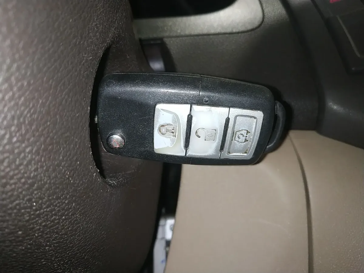 2015 BAIC WeiWang M30 1.5L 116HP L4 5MT,autocango,china used car exporter,china ev exporter,chinese used car exporter,chinese used ev exporter