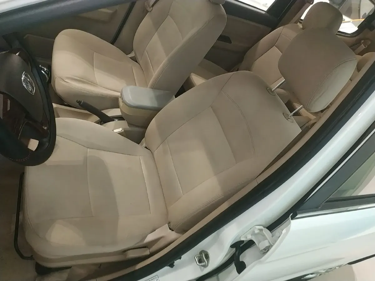 2015 BAIC WeiWang M30 1.5L 116HP L4 5MT,autocango,china used car exporter,china ev exporter,chinese used car exporter,chinese used ev exporter