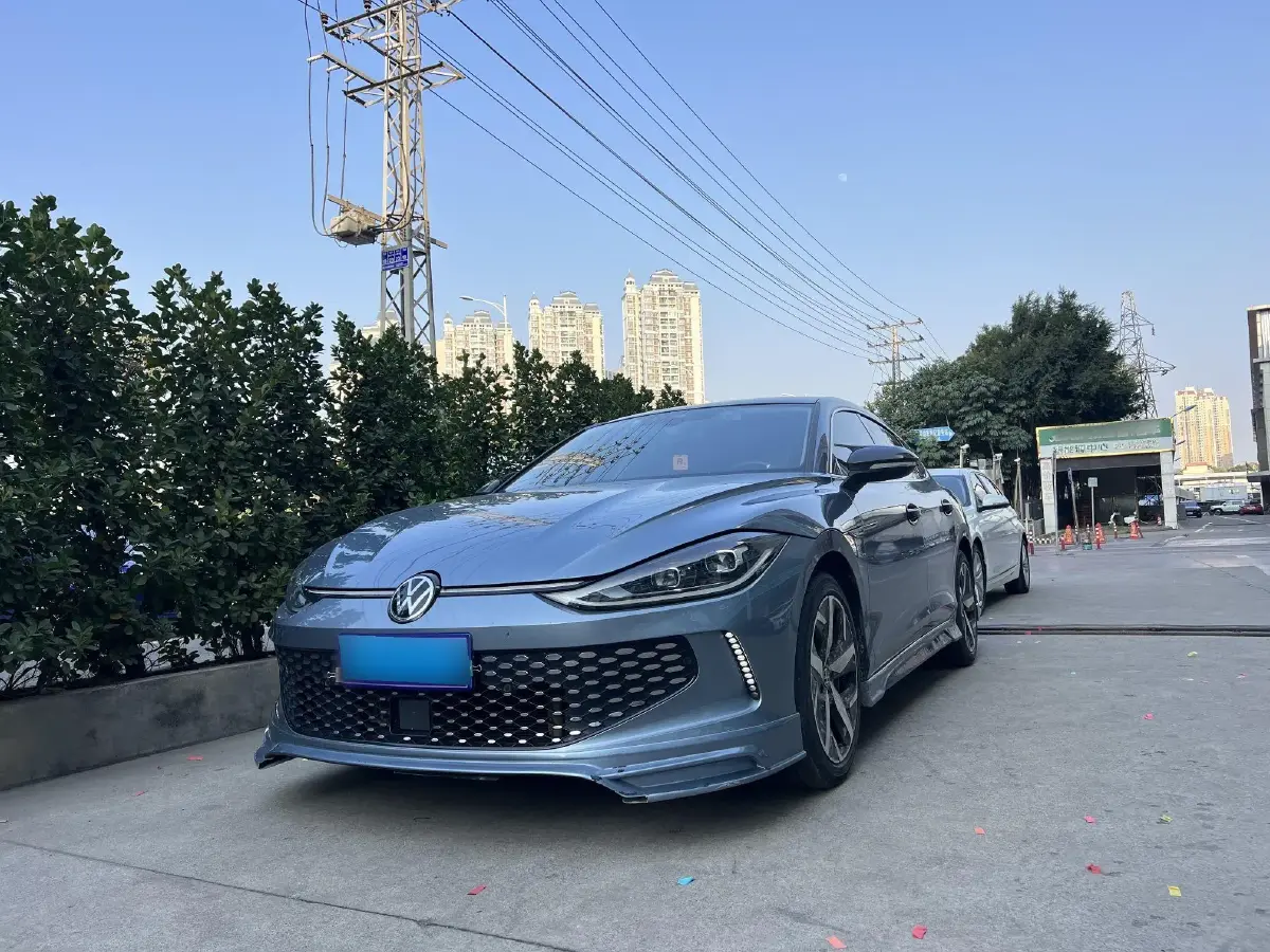 2025 Volkswagen Lamando 1.4T 150HP L4 7DCT