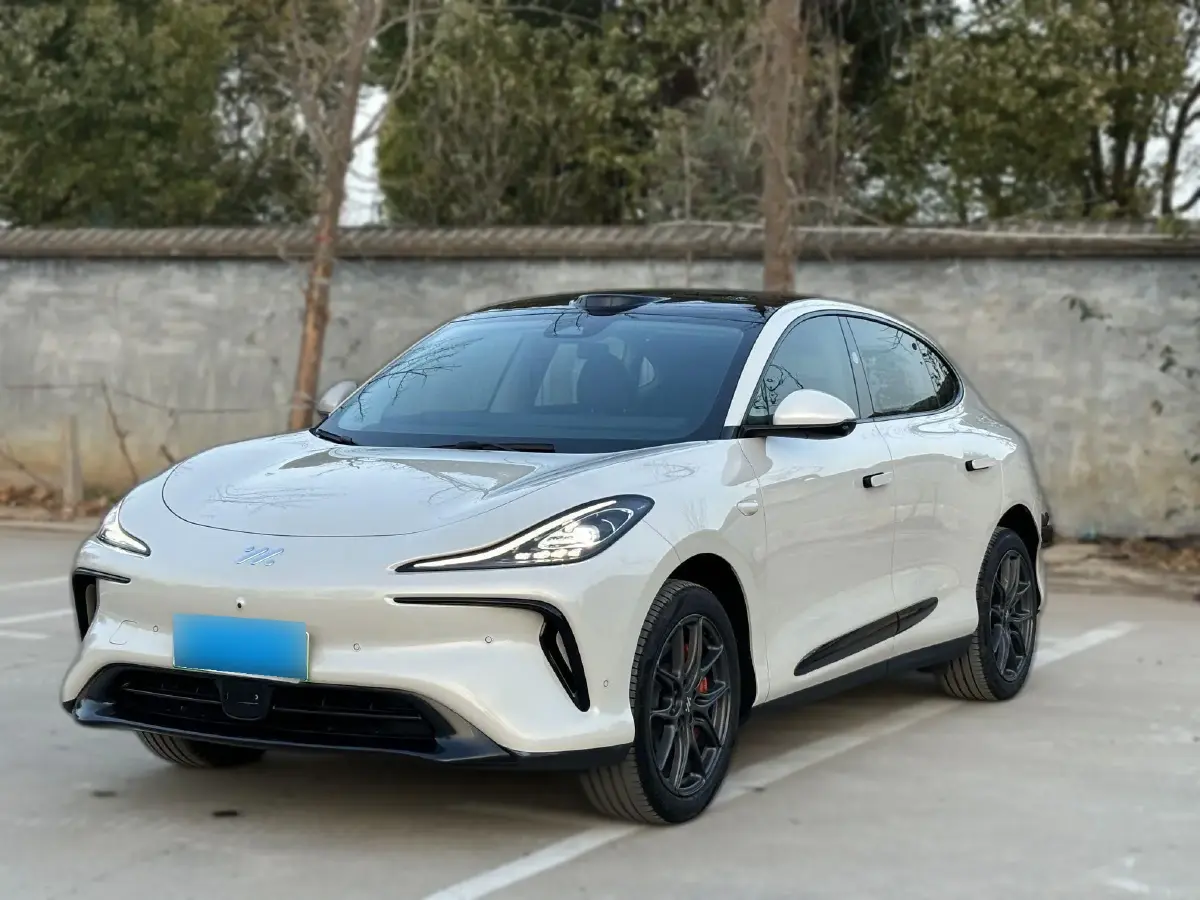 2023 IM LS6 BEV 71KWH