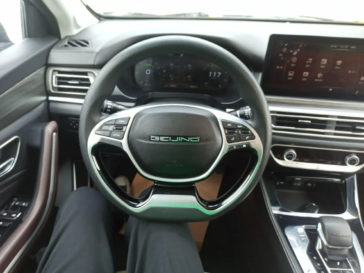 2022 BeiJing Auto EU7 BEV 60.7KWH,autocango,china used car exporter,china ev exporter,chinese used car exporter,chinese used ev exporter