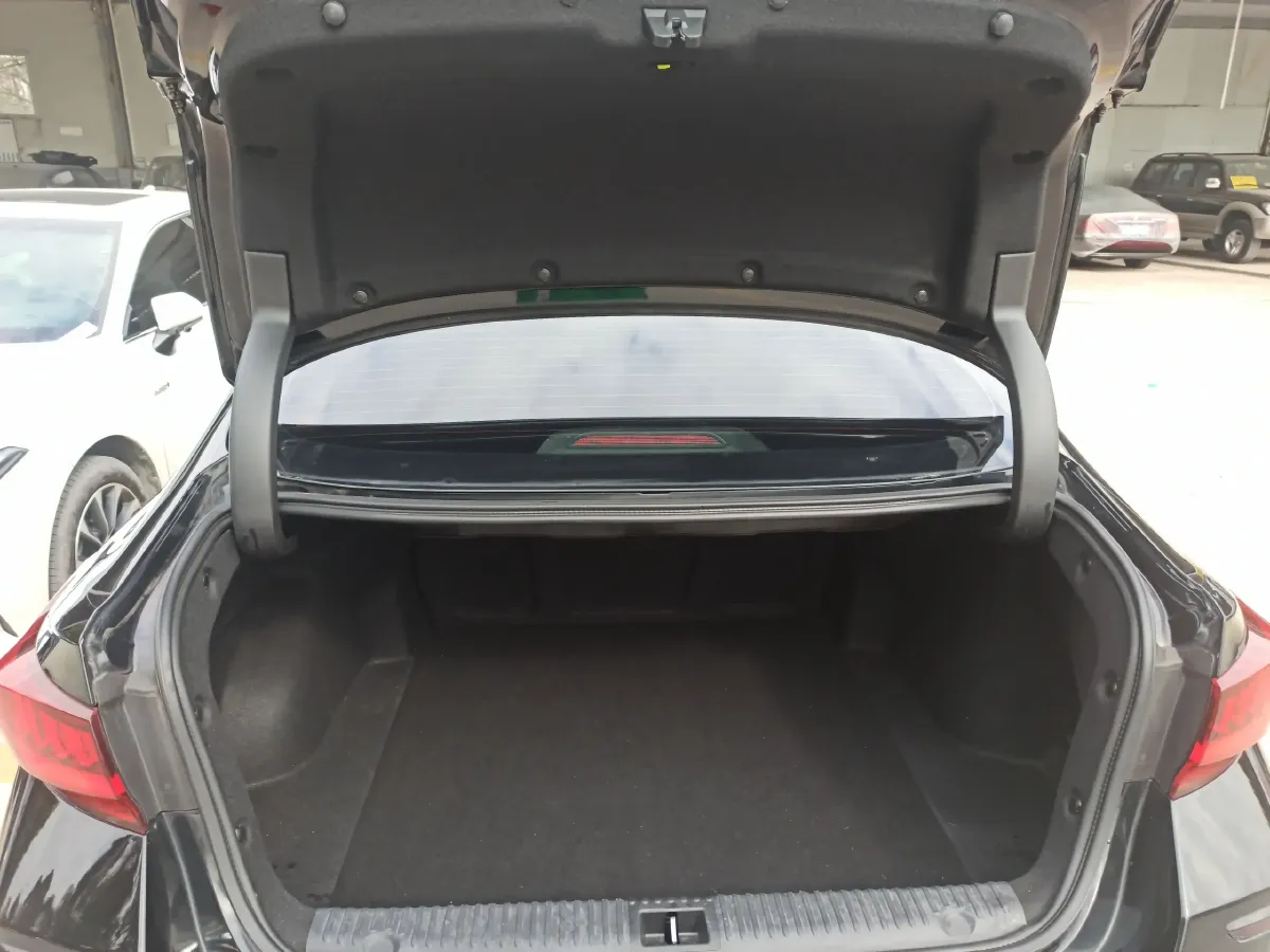 2022 BeiJing Auto EU7 BEV 60.7KWH,autocango,china used car exporter,china ev exporter,chinese used car exporter,chinese used ev exporter