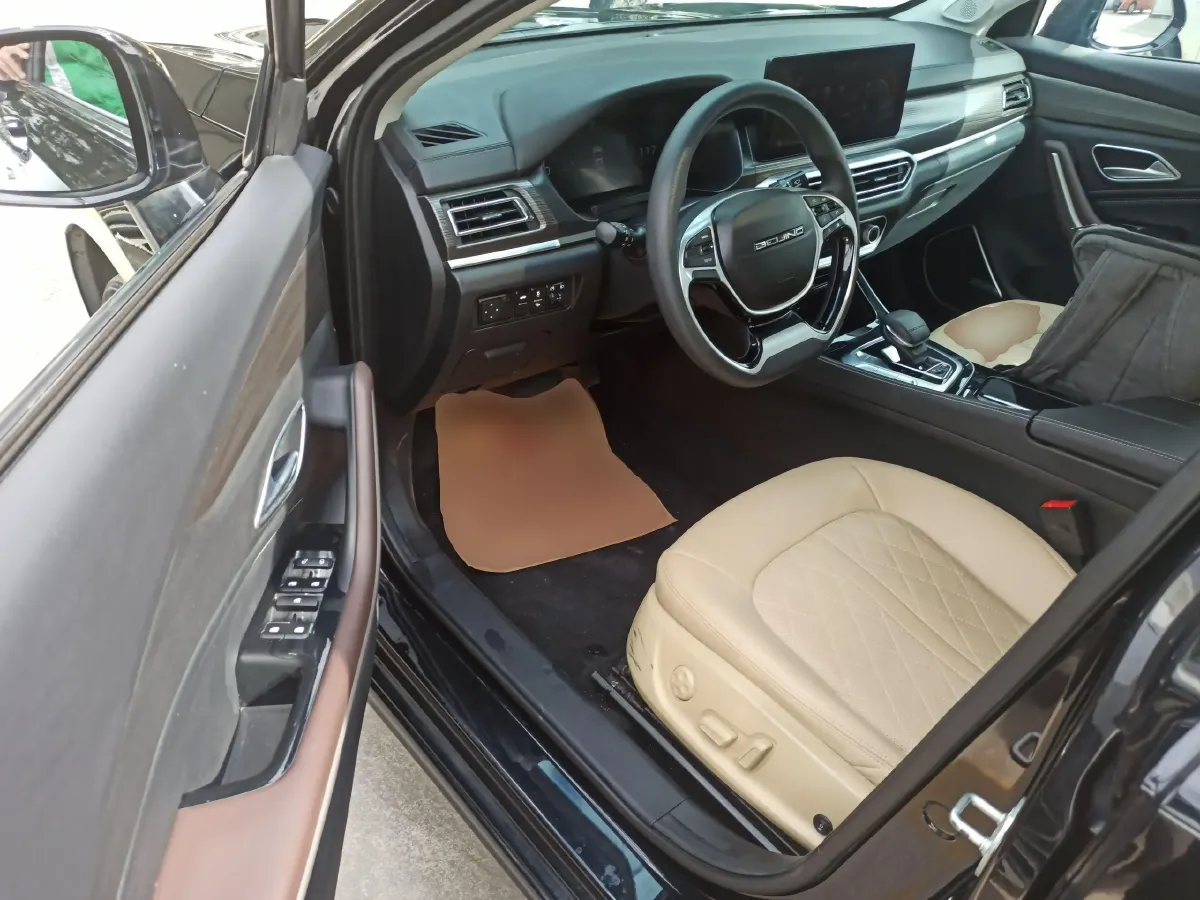 2022 BeiJing Auto EU7 BEV 60.7KWH,autocango,china used car exporter,china ev exporter,chinese used car exporter,chinese used ev exporter