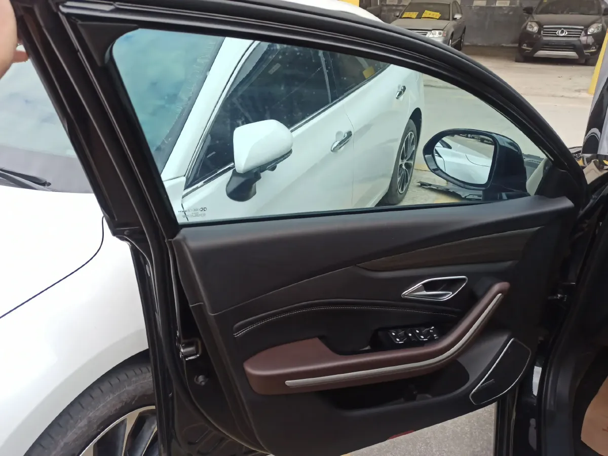 2022 BeiJing Auto EU7 BEV 60.7KWH,autocango,china used car exporter,china ev exporter,chinese used car exporter,chinese used ev exporter