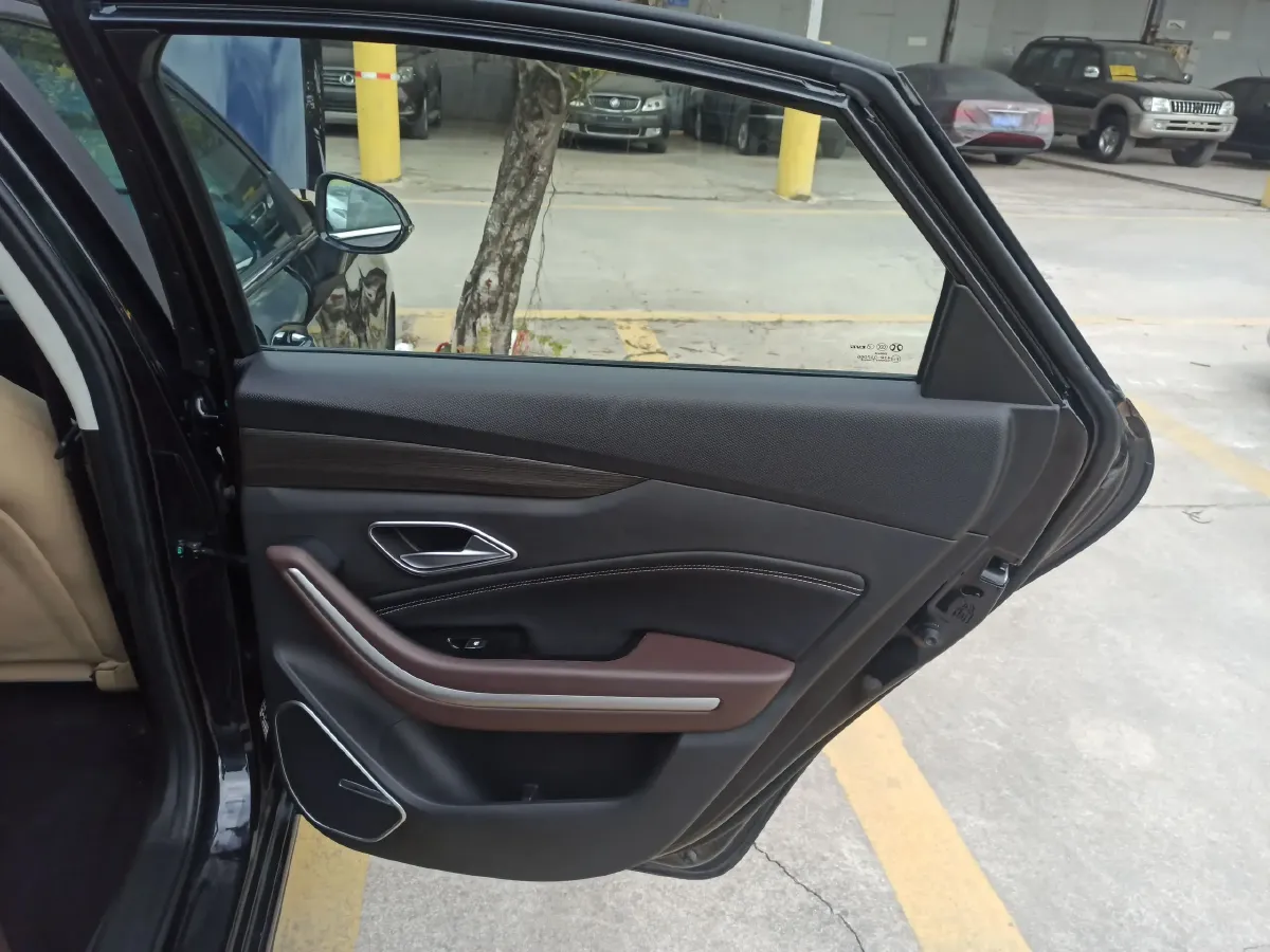 2022 BeiJing Auto EU7 BEV 60.7KWH,autocango,china used car exporter,china ev exporter,chinese used car exporter,chinese used ev exporter