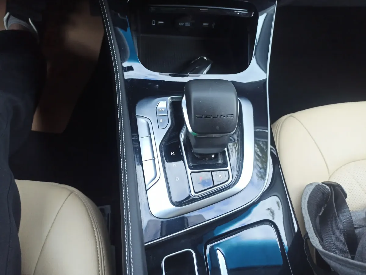 2022 BeiJing Auto EU7 BEV 60.7KWH,autocango,china used car exporter,china ev exporter,chinese used car exporter,chinese used ev exporter