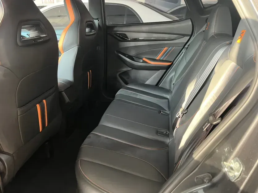 2022 ChangAn Oshan X5 1.5T 180HP L4 7DCT,autocango,china used car exporter,china ev exporter,chinese used car exporter,chinese used ev exporter