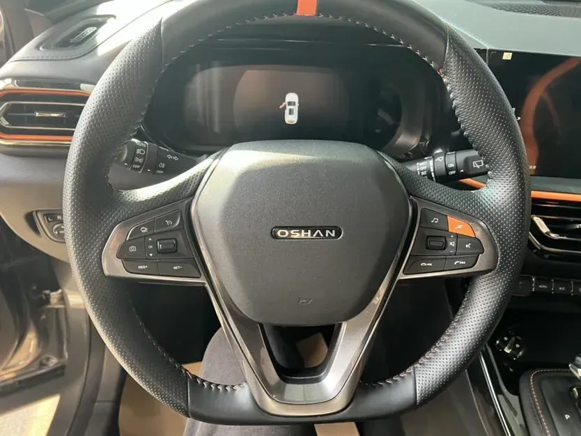 2022 ChangAn Oshan X5 1.5T 180HP L4 7DCT,autocango,china used car exporter,china ev exporter,chinese used car exporter,chinese used ev exporter