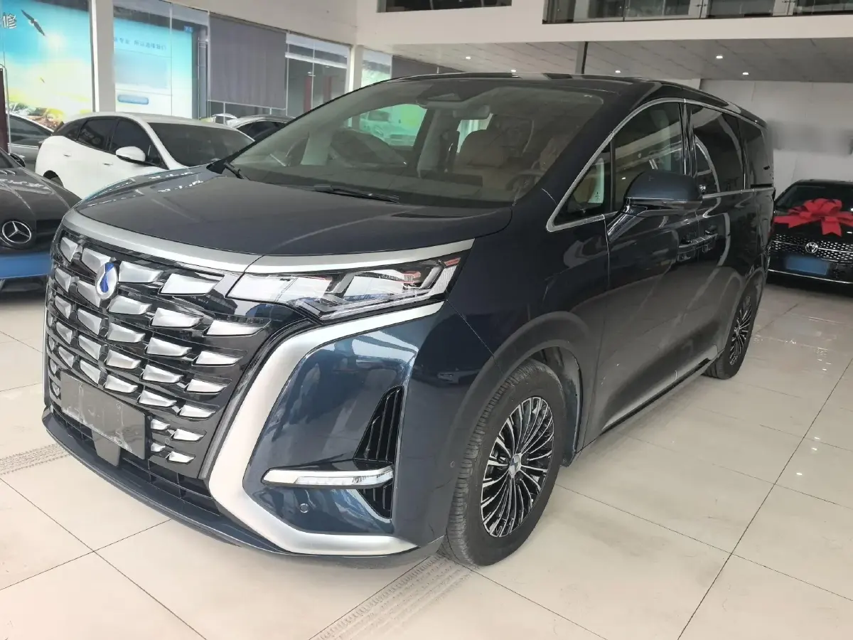 2022 Denza D9 1.5T 139HP L4 E-CVT PHEV 40.06KWH