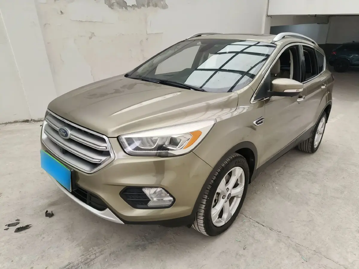 2017 Ford Kuga 2.0T 245HP L4 6AT