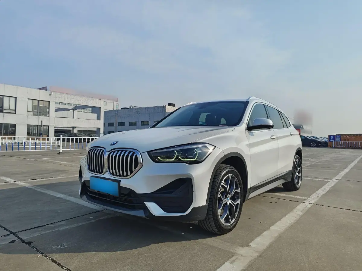 2021 BMW X1 2.0T 192HP L4 7DCT