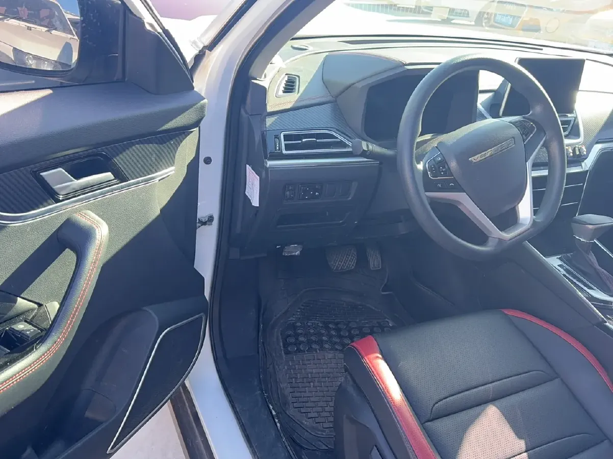 2022 Venucia T60 1.6L 126HP L4 CVT,autocango,china used car exporter,china ev exporter,chinese used car exporter,chinese used ev exporter