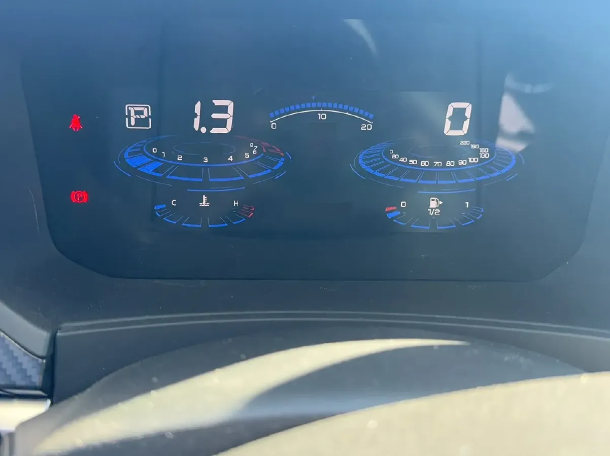 2022 Venucia T60 1.6L 126HP L4 CVT,autocango,china used car exporter,china ev exporter,chinese used car exporter,chinese used ev exporter