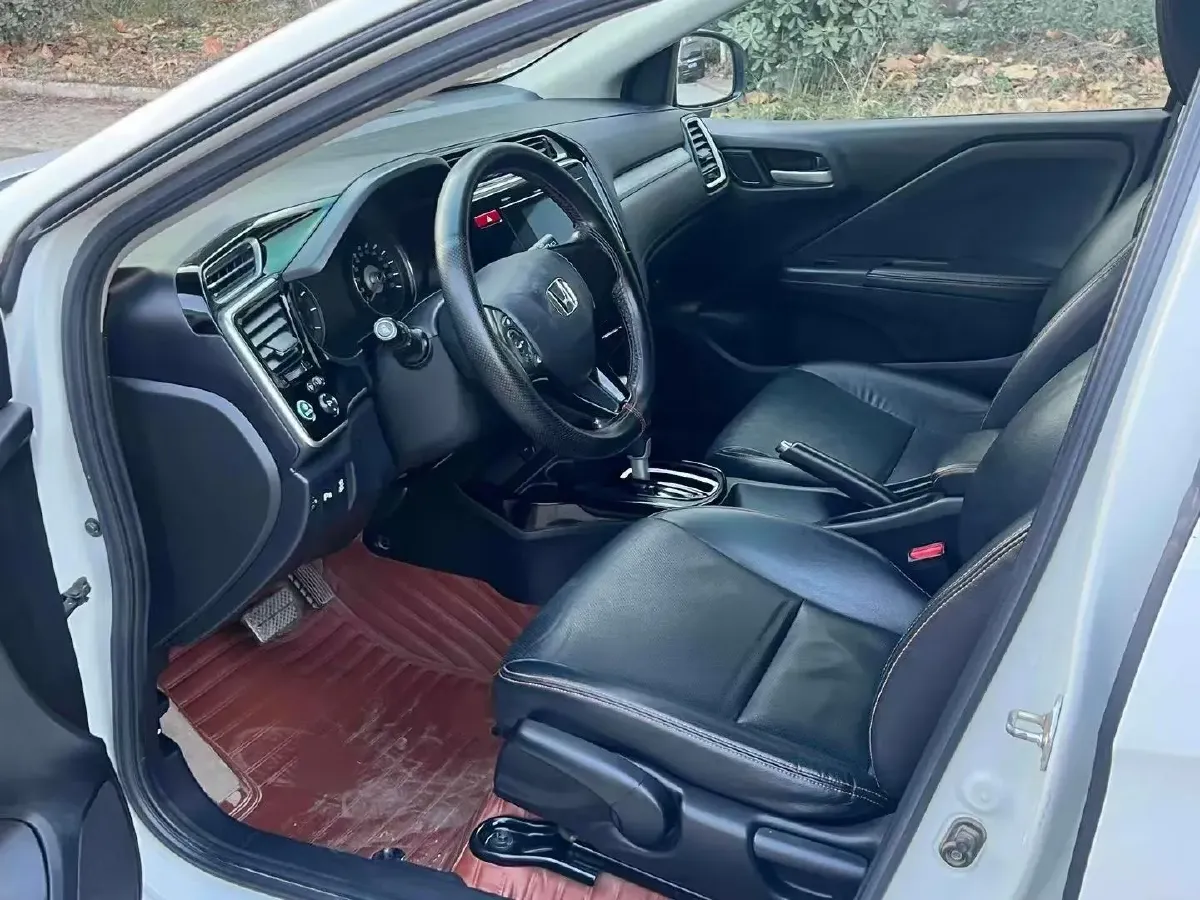 2017 Honda Gienia 1.5L 131HP L4 CVT,autocango,china used car exporter,china ev exporter,chinese used car exporter,chinese used ev exporter