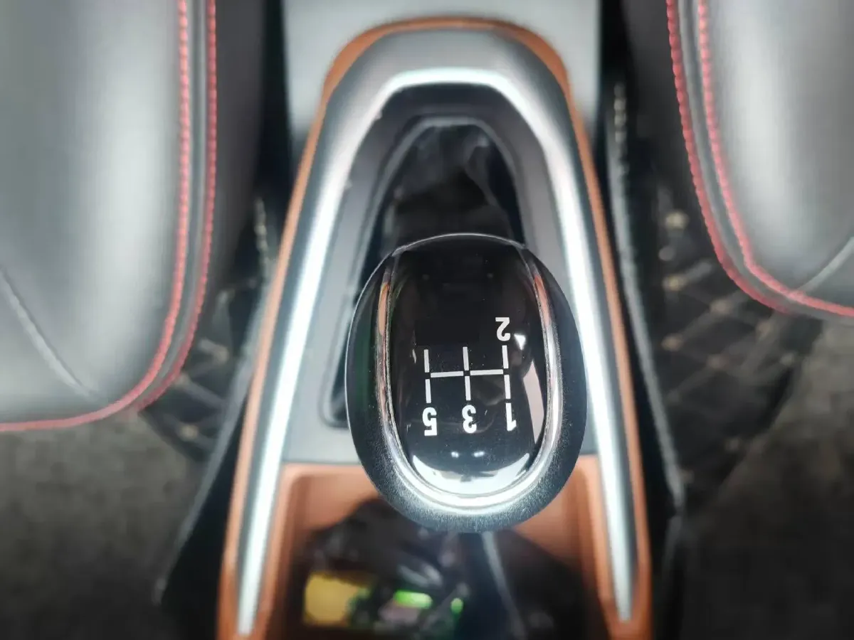 2016 Geely KingKong 1.5L 102HP L4 5MT,autocango,china used car exporter,china ev exporter,chinese used car exporter,chinese used ev exporter