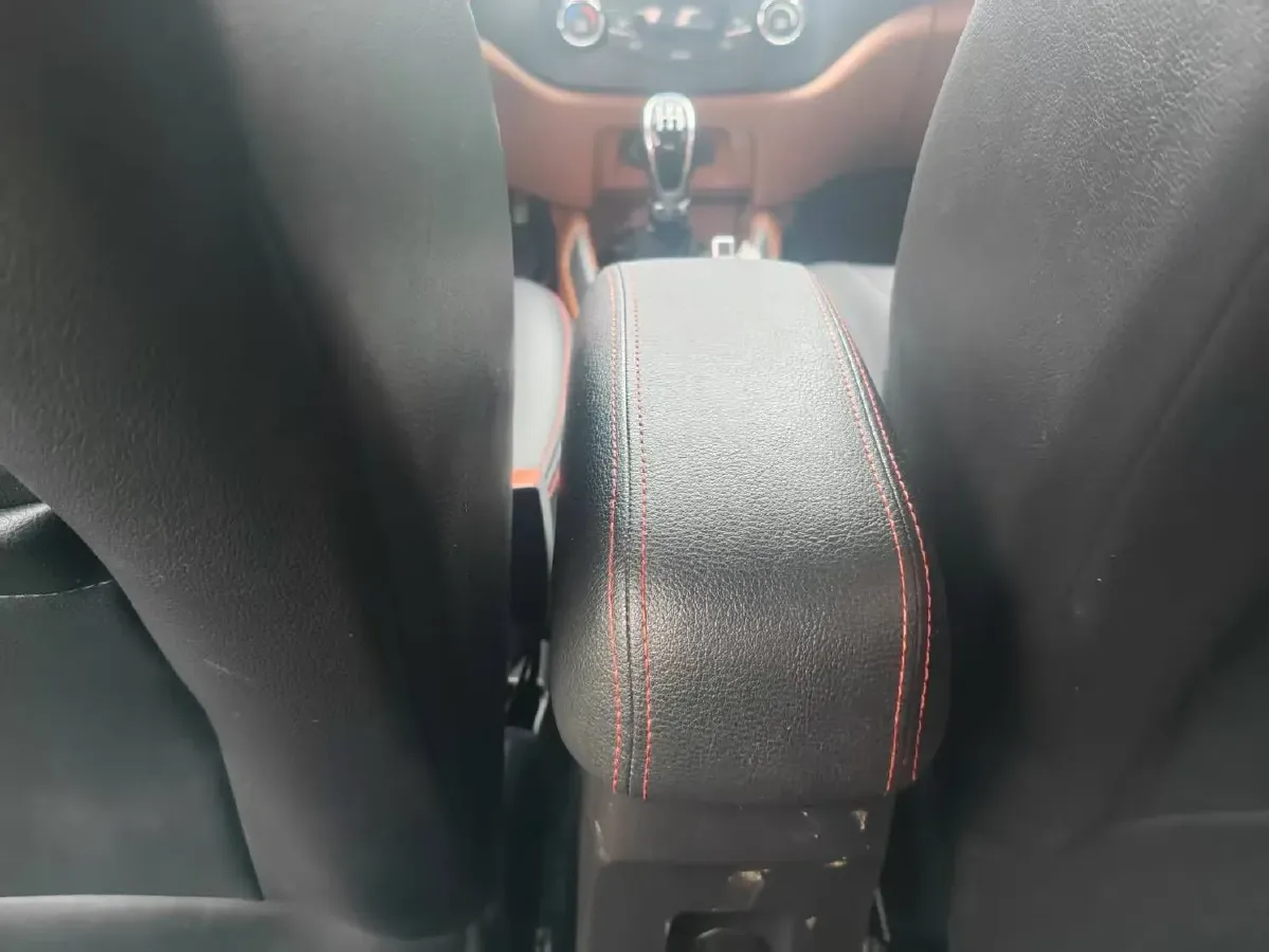 2016 Geely KingKong 1.5L 102HP L4 5MT,autocango,china used car exporter,china ev exporter,chinese used car exporter,chinese used ev exporter