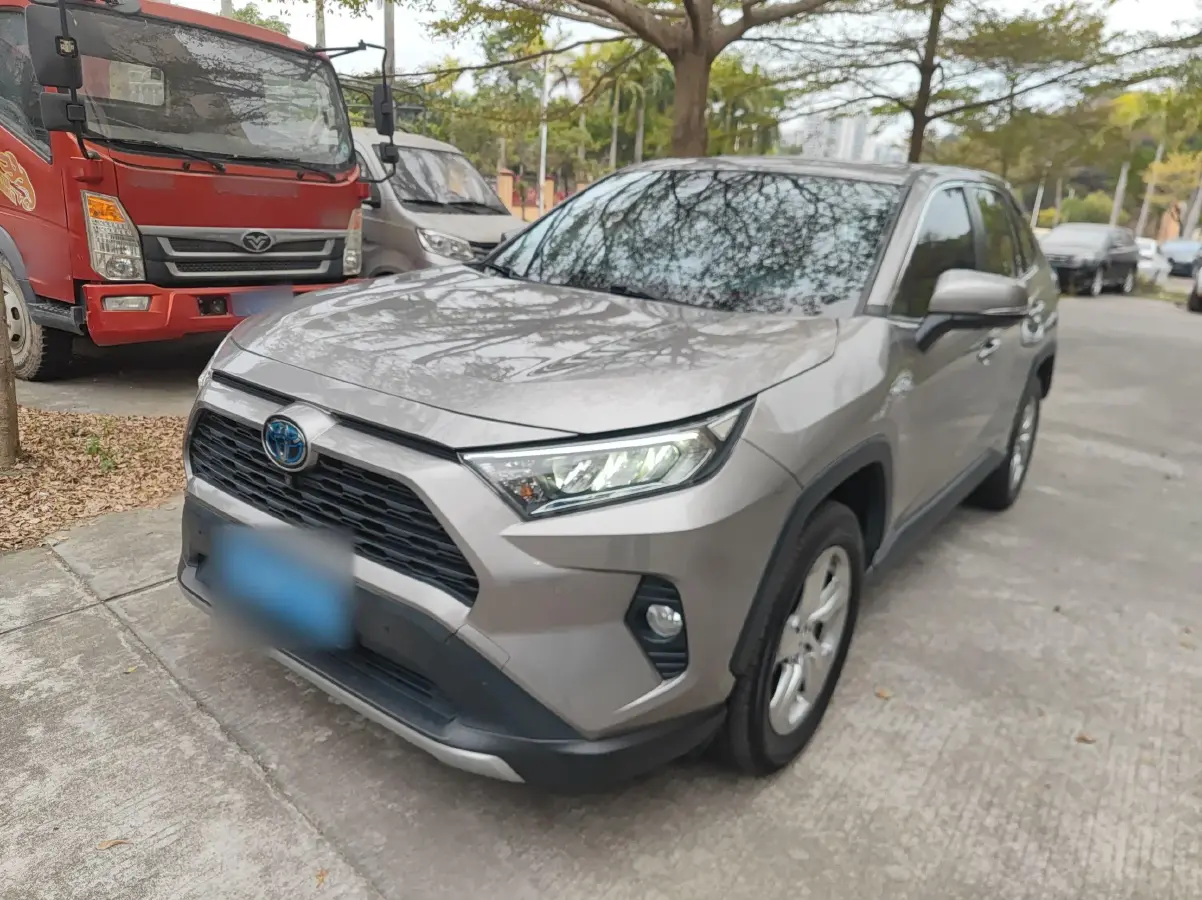 2020 Toyota RAV4 2.5L 178HP L4 E-CVT Hybrid