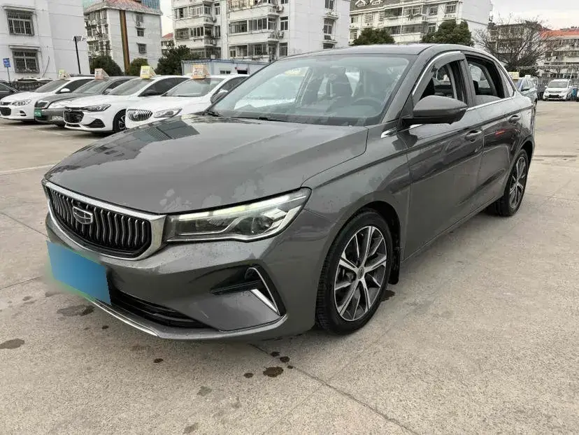 2022 Geely Emgrand 1.5L 114HP L4 CVT