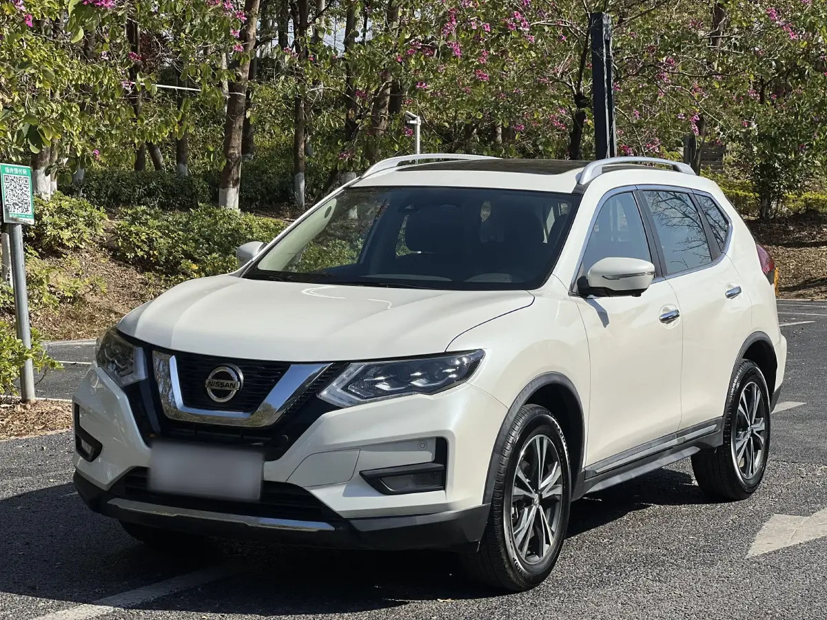 2020 Nissan X-Trail 2.5L 186HP L4 CVT