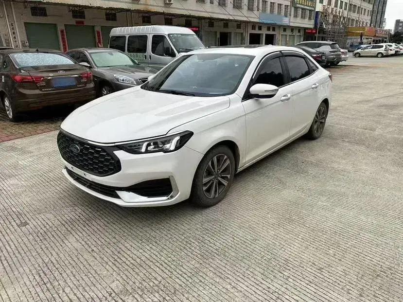 2021 Ford Escort 1.5L 122HP L3 6AT